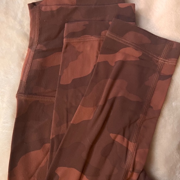 Lululemon align leggings - Picture 2 of 4